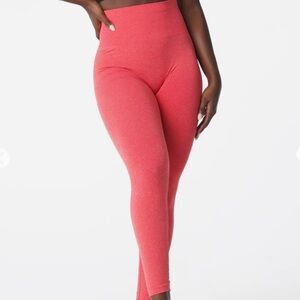 NVGTN candy apple NV seamless leggings
